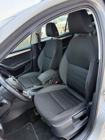 Skoda Octavia 1.6 TDI CR 115 CV DSG Style - Foto 8