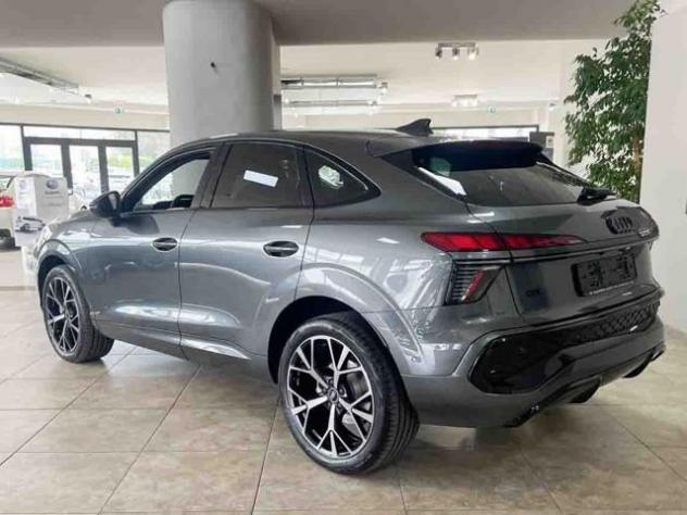 AUDI Q3 Sportback 35 TDI S tronic Black Line Edition rif. 23750046 - Foto 4