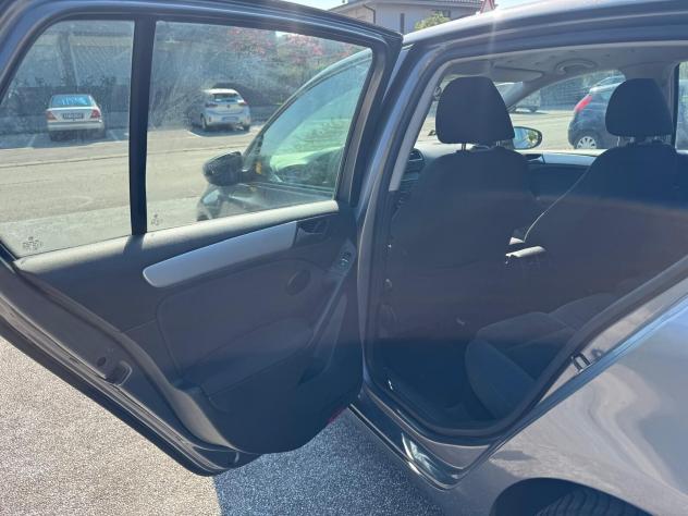 Volkswagen Golf 1.4 TSI 122CV DSG 5p. Highline - Foto 9