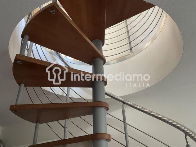 PRESTIGIOSO ATTICO PANORAMICO SU DUE LIVELLI - Foto 5