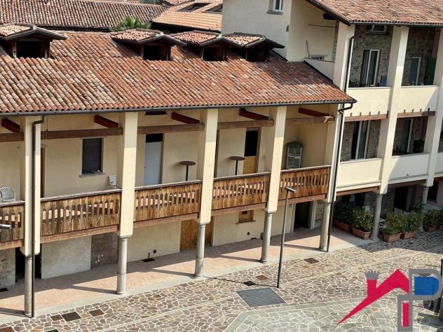 Caprino B.sco - Ampio appartamento al rustico - Foto 4