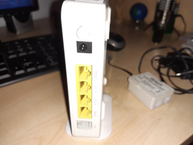 Modem ADSL2+WiFi Tim con cavetteria - Foto 3