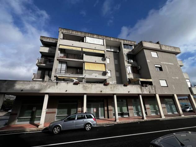 Locale Commerciale - Battipaglia . Rif.: fitpmang2500 - Foto 3