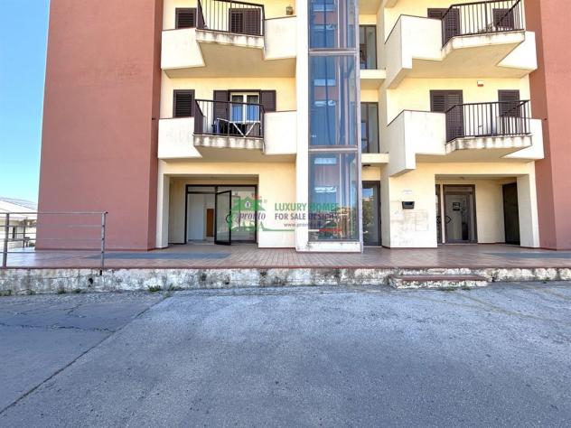 Rif.2667 - Locale commerciale a Modica Sorda - Foto 2