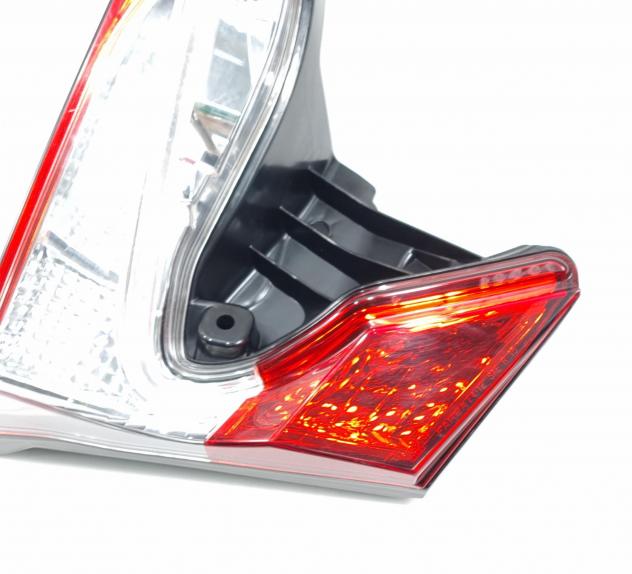 STOP POSTERIORE SINISTRO INTEGRATO NEL PORTELLO TOYOTA C-HR Ibrida 81590-F4010 (1623) - Foto 7