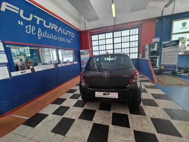Toyota Yaris 1.0 5 porte Sol.s - Foto 9