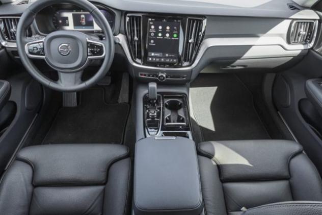 VOLVO V60 T8 Plug-in Hybrid AWD automatico Plus Dark rif. 24202274 - Foto 6