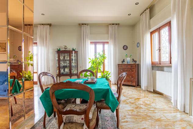 VILLA di 12 vani e di 250 mq (VIAREGGIO) rif. 672 - Foto 9