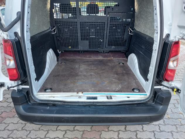 FIAT Doblò XL DOPPIA CABINA MOBILE 1.5 B-Hdi 102cv E6E / IVA esclusa - Foto 5