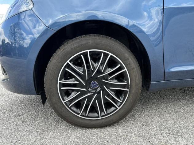 Lancia Ypsilon 1.0 FireFly Hybrid Silver 5p PROMO - Foto 6