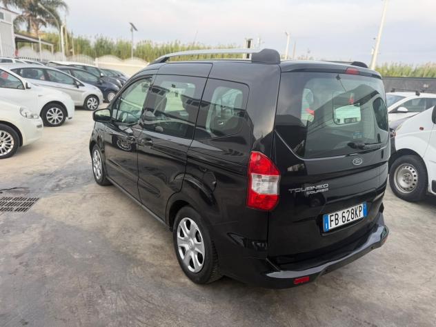 Ford Tourneo Courier 1.5 TDCI 75 CV Titanium - Foto 6