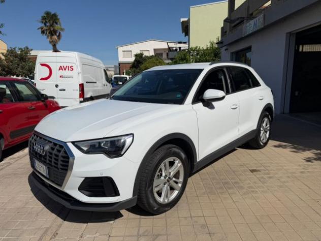 AUDI Q3 35 TDI S tronic Business rif. 24065145 - Foto 2