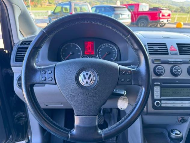 VOLKSWAGEN Touran 2.0 TDI DPF Highline 7 posti TETTO ok neopatentati rif. 23956806 - Foto 9