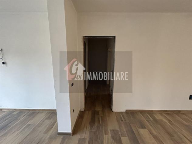 Elegante Trilocale Piano Terra con cortile Privato - Foto 19