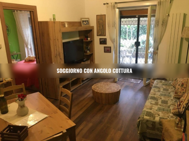 TORREVECCHIA BILOCALE ARREDATO BEN COLLEGATO CON GIARDINO PRIVATO.