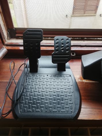 Playstation 4 , gioco gran turismo sport , joystick , pedaliera e volante - Foto 3