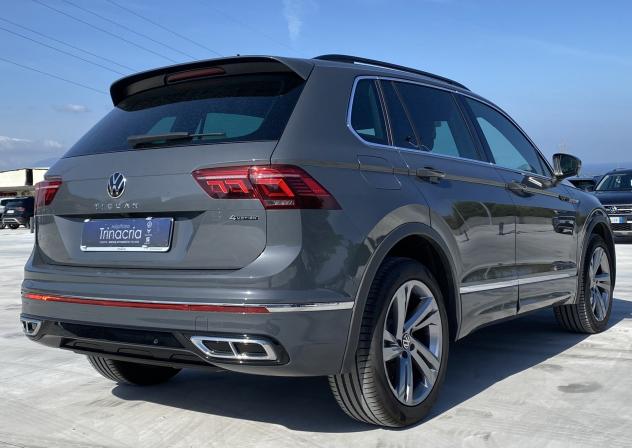 Volkswagen Tiguan R-Line 2.0 TDI 150CV DSG 4MOTION - Foto 4