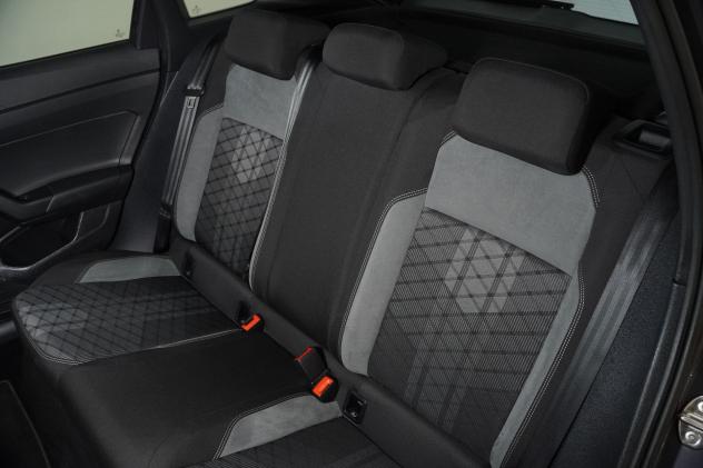 Volkswagen Taigo 1.0 TSI R-Line 115CV - Foto 10