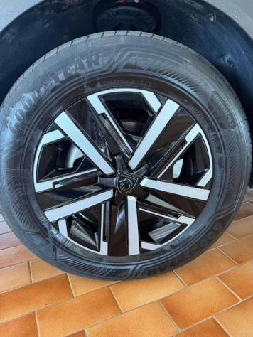 PEUGEOT 2008 1.2 Turbo 100cv Active + Car Play rif. 24157288 - Foto 9