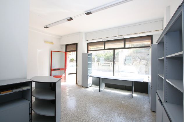 Locale commerciale