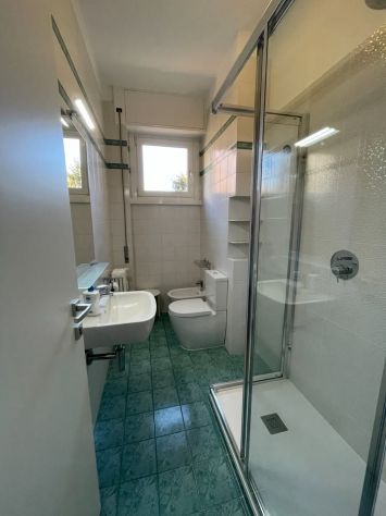 ROMA VIA LUCRINO – CAMERA/APPARTAMENTO PER STUDENTI LUISS – VICINO VIALE ROMANIA - Foto 6