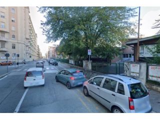 PIAZZA BERNINI CIT TURIN DECOROSO TRILOCALE RISTRUTTURATO