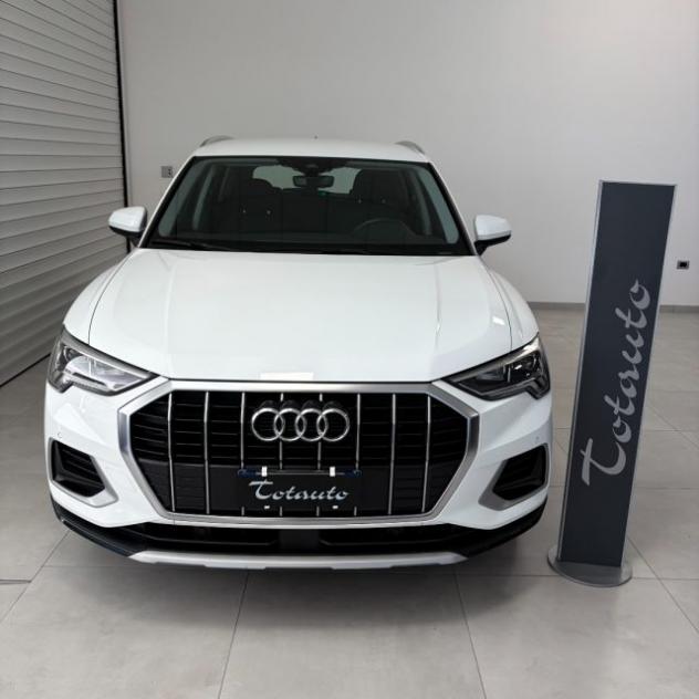 AUDI Q3 35 TDI S tronic Business Advanced rif. 23810615 - Foto 2