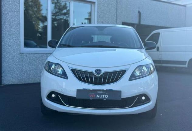 Lancia Ypsilon 1.0 Hybrid Gold Plus CARPLAY/RETROCAM-PROMO FIN - Foto 2