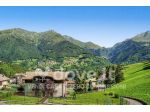 Appartamento di 250 m² con 5 locali e box auto in vendita a Oltre il Colle