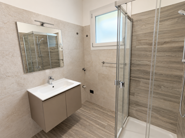 TRILOCALI VISTA LAGO IN NUOVO RESIDENCE CON PISCINA - Foto 10