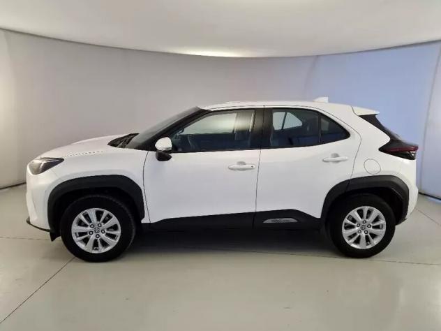 Toyota Yaris Cross 1.5h 92 CV E-CVT Business - Foto 2