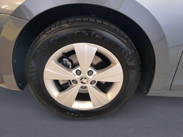Škoda Octavia SW 2.0 TDI 116 HP AUTOMATICA DSG - Foto 7