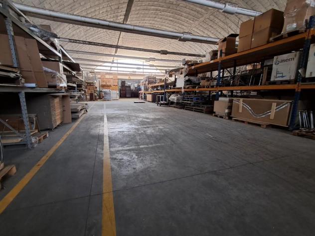 Capannone industriale in affitto a Vicopisano 1150 mq Rif: 1325607