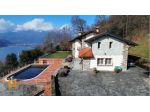 V000560 - VILLA CON VISTA LAGO PANORAMICA E AMPIO PARCO