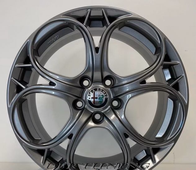Cerchi lega 18 AVUS AC-520 Antracite Giulietta Giulia