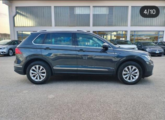 VOLKSWAGEN Tiguan 2.0 TDI 150 CV SCR DSG Life rif. 23834081 - Foto 3