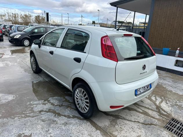 Fiat Punto 1.4 8V 5 porte Natural Power Lounge - Foto 5
