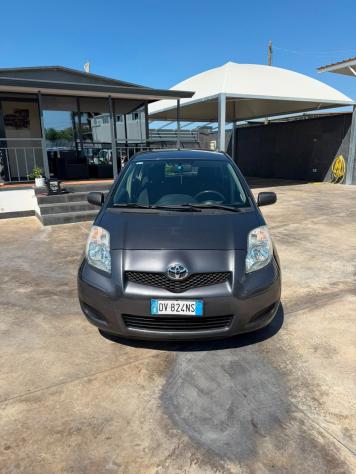 Toyota Yaris 1.0 5 porte Sol - Foto 3