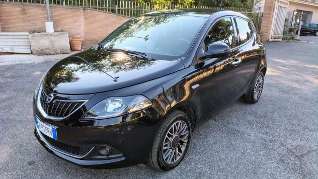 Lancia Ypsilon 1.0 firefly hybrid ORO Plus s&s 70cv