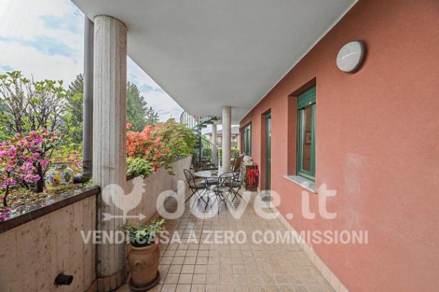 Attico / Mansarda di 180 m² con più di 5 locali e box auto doppio in vendita a Gazzada Schianno - Foto 9