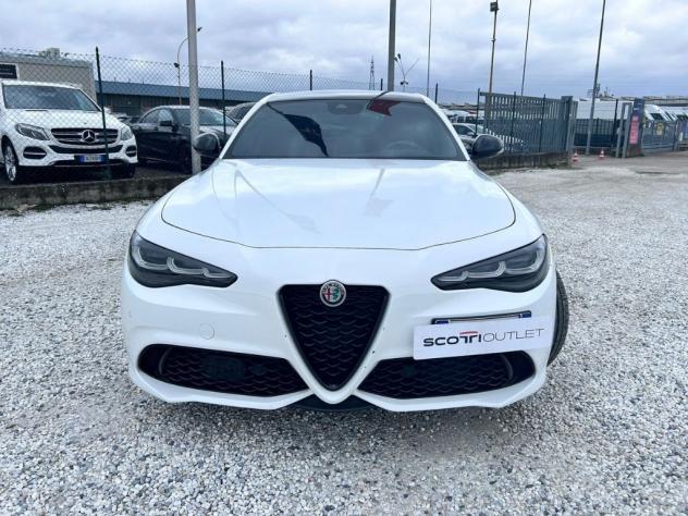 Alfa Romeo Giulia 2023 2.2 t Competizione Q4 210cv auto - Foto 5