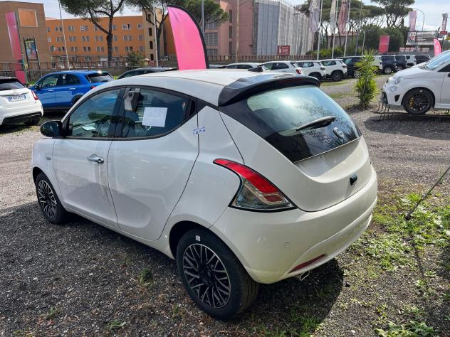 Lancia Ypsilon 1.0 FireFly 5 porte S&S Hybrid Platino - Foto 6