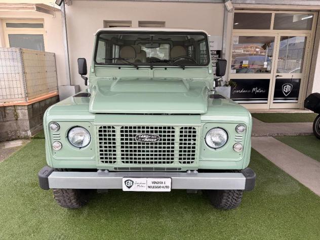 LAND ROVER - Defender 90 2.2 td SW - Foto 2