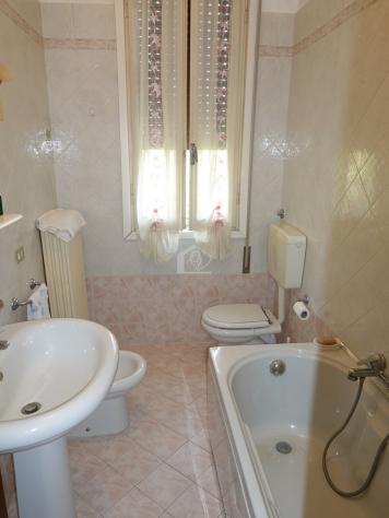 Suzzara vendesi casa indipendente 6 vani 200 Mq - Foto 7