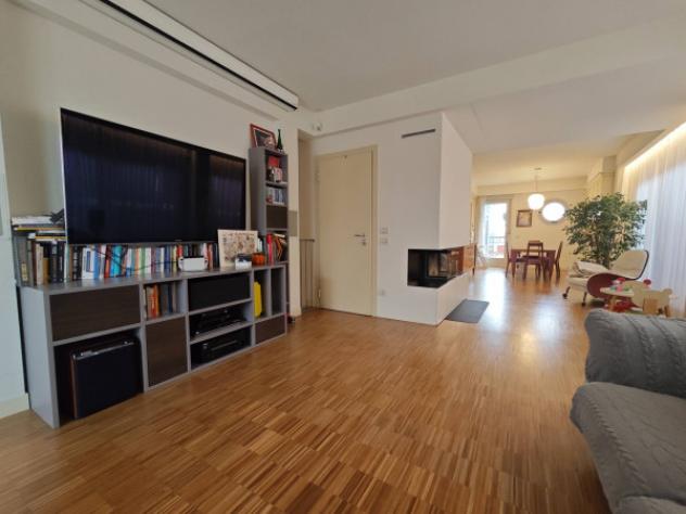 Attico / Mansarda di 230 m² con più di 5 locali e box auto doppio in vendita a Vicenza - Foto 11