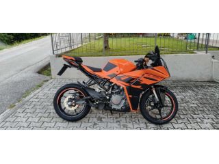 KTM RC390 2023