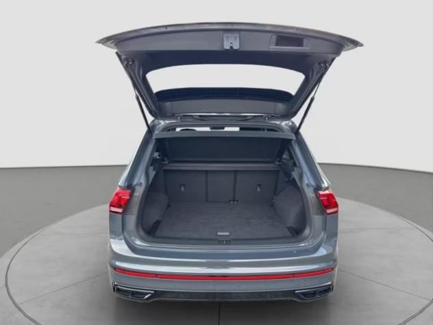 VOLKSWAGEN Tiguan 2.0 TDI 150 CV DSG R-Line Rline rif. 23457791 - Foto 9
