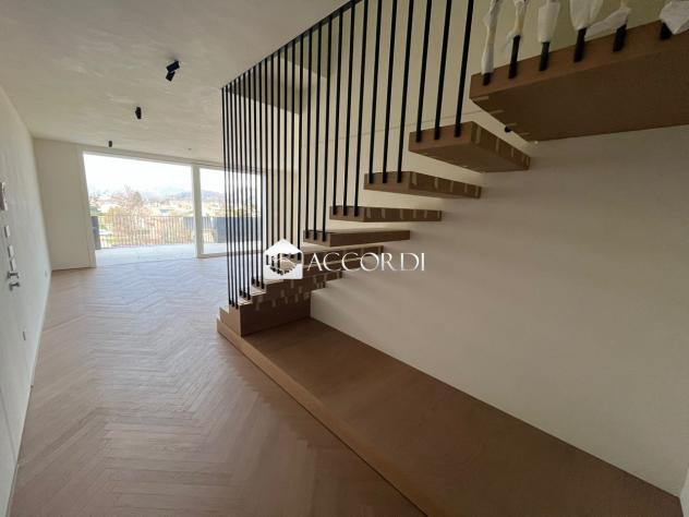RIF.LLM18 - ATTICO SU DUE LIVELLI CON AMPIA TERRAZZA IN ZONA SIGNORILE MONTEGROTTO - Foto 6