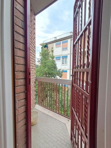 AFFITTASI POSTO LETTO IN DOPPIA ZONA MURRI PER STUDENTESSE - Foto 4