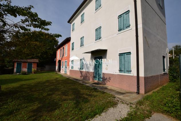 RUSTICO di 7 vani e di 240 mq (NERVESA DELLA BATTAGLIA) rif. RR642 - Foto 2